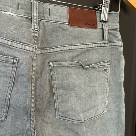 Madewell 9" High Rise Skinny Denim Ankle Button Fly Greyish Sage Green Size 27 - Picture 7 of 9